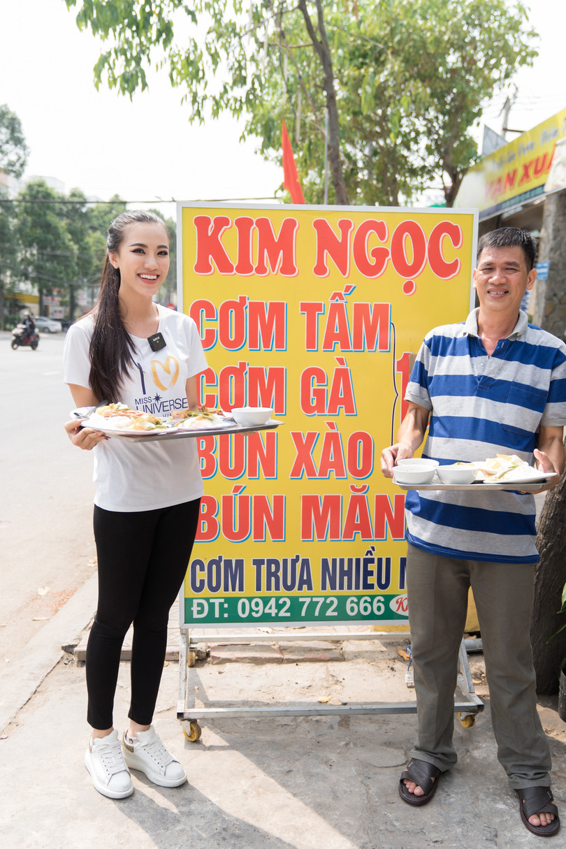 Quán cơm Kim Ngọc nằm cạnh trường Đại học Nam Cần Thơ