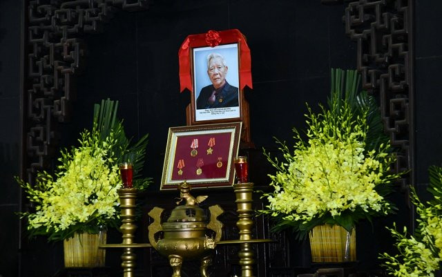 Cử hành trọng thể lễ tang đồng chí Nguyễn Đình Hương ảnh 2