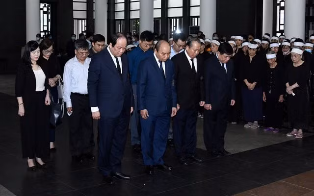 Cử hành trọng thể lễ tang đồng chí Nguyễn Đình Hương ảnh 4