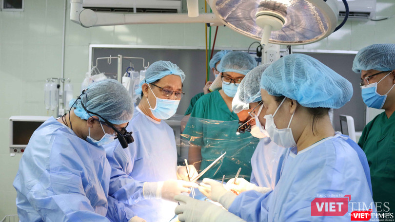 Mỗi ca ghép tim đều vô cùng căng thẳng (Ảnh: BVCR)