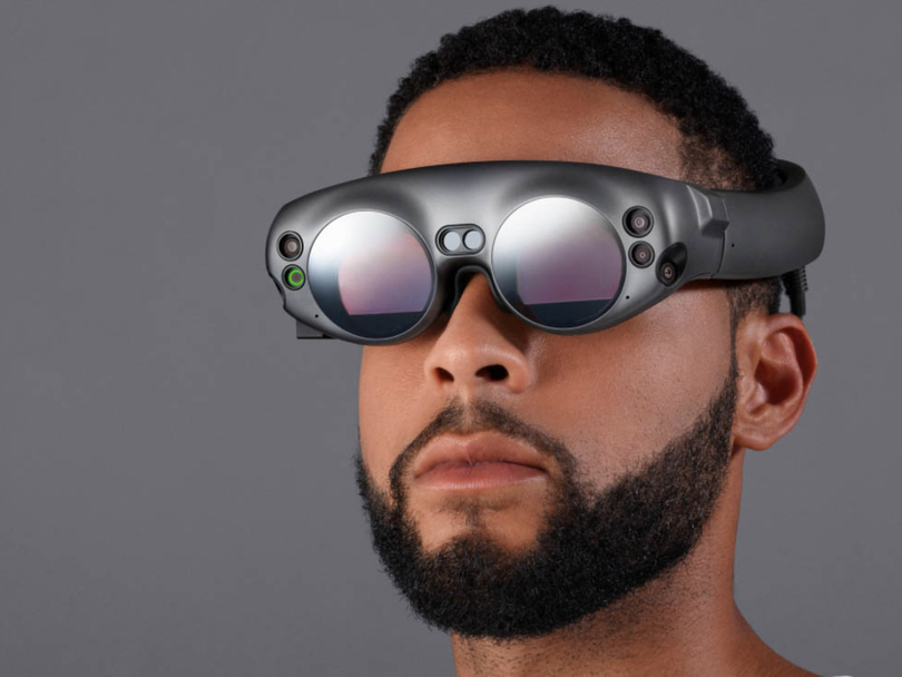 Các loại kính thông minh hiện tại, như kính Magic Leap One, có thiết kế gồ ghề và nhiều vấn đề về phần mềm, thời lượng pin