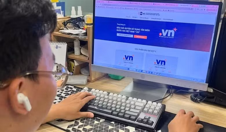 Tên miền ok.vn được trả giá hơn 100 triệu đồng