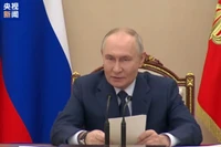 Tổng thống Nga Vladimir Putin chủ trì hội nghị bàn về công tác quân sự từ năm 2027 đến 2036. Ảnh: CCTV.