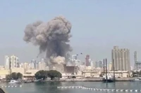 Sở chỉ huy Hạm đội 5 Hải quân Mỹ ở Bahrain bị trúng tên lửa của Iran. Ảnh: QQnews.