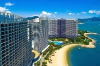 Những khu nhà ven biển ở Huệ Châu giờ giá chỉ còn một nửa so với 6 năm trước. Ảnh: Creaders.