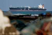 Tàu Nanda Devi - một trong hai tàu chở khí hóa lỏng của Ấn Độ - đã đi qua eo Hormuz an toàn nhờ nỗ lực ngoại giao với Iran. Ảnh: Reuters.