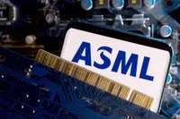 ASML là doanh nghiệp thống trị lĩnh vực máy quang khắc EUV trên toàn thế giới. Ảnh: Reuters.
