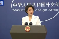 Người phát ngôn Bộ Ngoại giao Trung Quốc Mao Ninh tại cuộc họp báo chiều 8/1. Ảnh: CCTV.