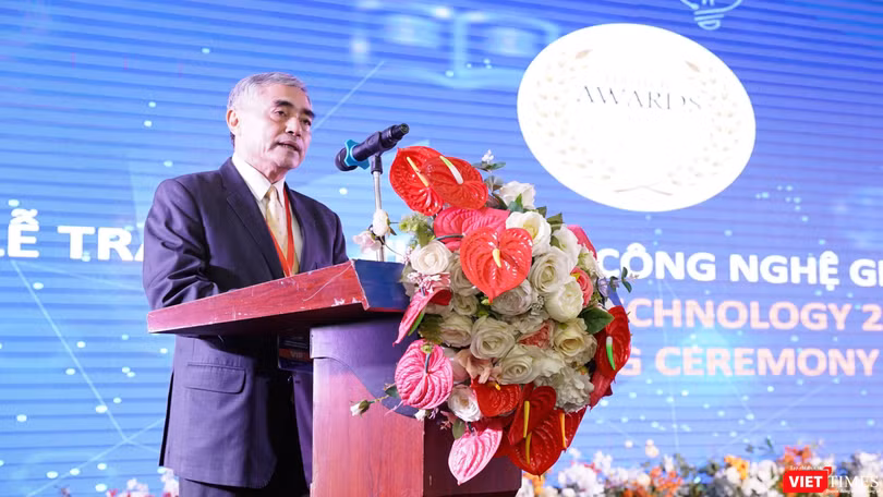 Ông Nguyễn Minh Hồng - Chủ tịch Hội Truyền thông số Việt Nam - phát biểu tại Diễn đàn.