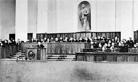 Đại hội XX của Đảng Cộng sản Liên Xô (Ảnh tư liệu) Đại hội XX của Đảng Cộng sản Liên Xô (Ảnh tư liệu)