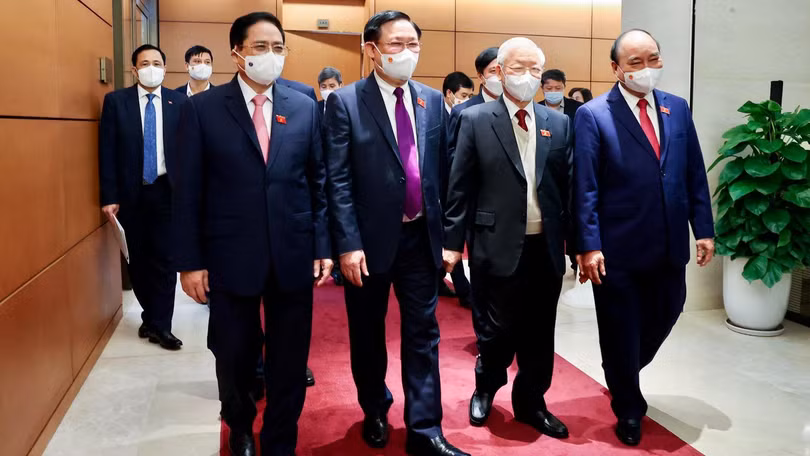 Lãnh đạo Đảng, Nhà nước, Chính phủ, Quốc hội dự khai mạc tại điểm cầu Hội trường Diên Hồng, Hà Nội. Lãnh đạo Đảng, Nhà nước, Chính phủ, Quốc hội dự khai mạc tại điểm cầu Hội trường Diên Hồng, Hà Nội.