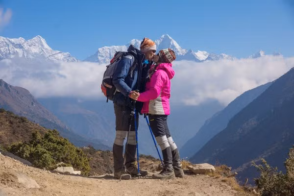 Một cặp vợ chồng trong kỳ nghỉ trăng mật đã lưu lại khoảnh khắc đẹp ở nơi đây