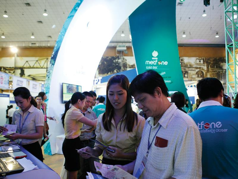 Metfone - địa chỉ tin cậy của người tiêu dùng Campuchia. Metfone - địa chỉ tin cậy của người tiêu dùng Campuchia.