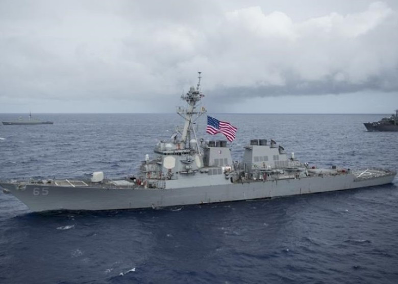 Tàu khu trục tên lửa USS Benfold (DDG-65)