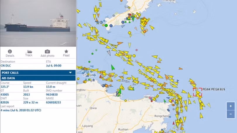 Vị trí tàu Peak Pegasus ở ngoài cảng Đại Liên thể hiện trên trang theo dõi tàu thuyền quốc tế