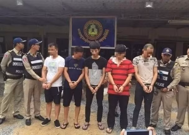 5 người Trung Quốc đánh lộn trong sòng bạc ở Sihanoukville bị trục xuất.