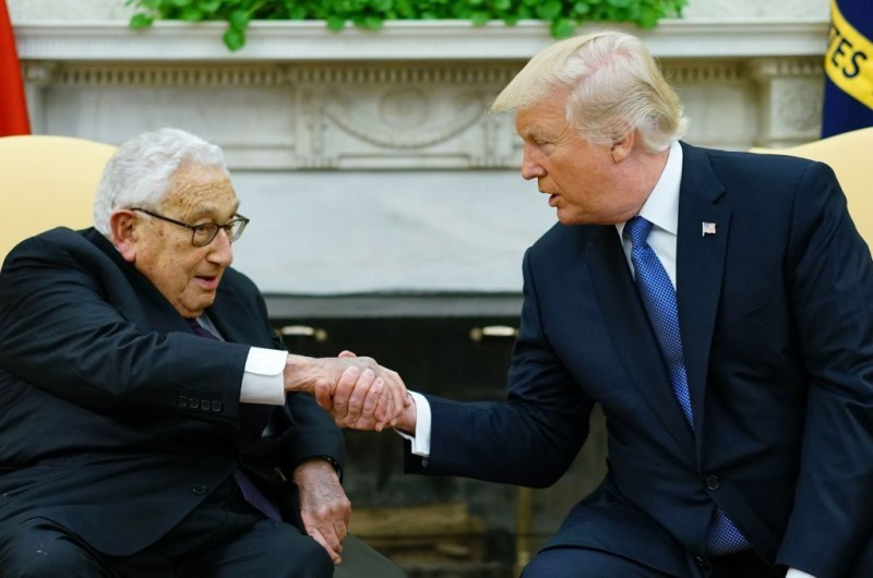 Kissinger gặp Donald Trump