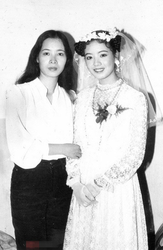 Bồi hồi ngắm lại những tấm ảnh cưới 20 năm có lẻ ảnh 27 Bồi hồi ngắm lại những tấm ảnh cưới 20 năm có lẻ ảnh 27