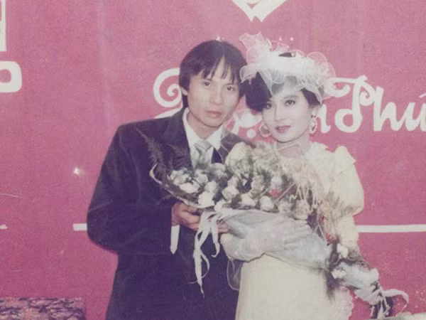 Bồi hồi ngắm lại những tấm ảnh cưới 20 năm có lẻ ảnh 17
