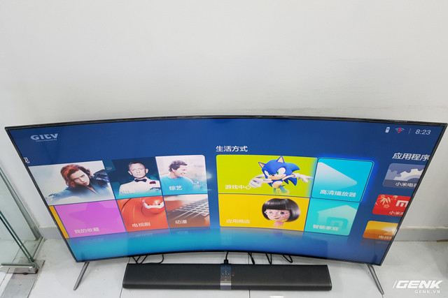 “Đập hộp” tivi màn hình cong mỏng hơn iPhone 6s của Xiaomi ảnh 3