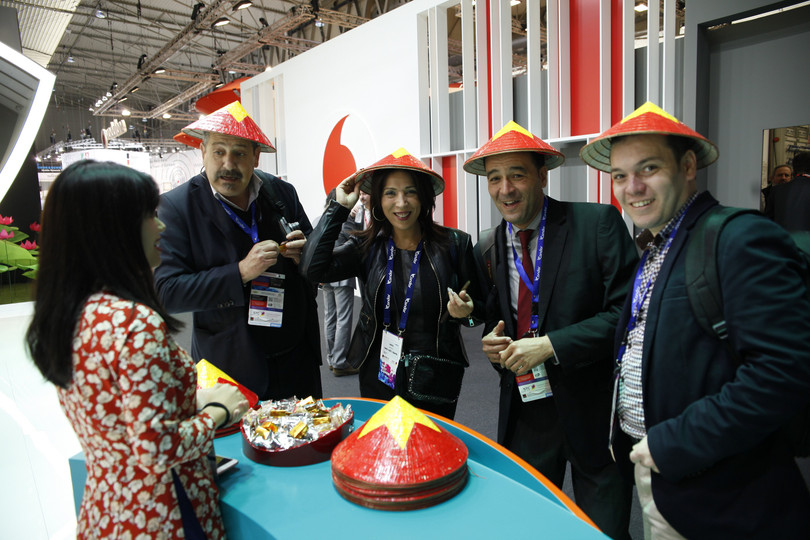 Điểm nhấn đầu tiên thu hút tại gian hàng là Món quà giới thiệu Việt Nam