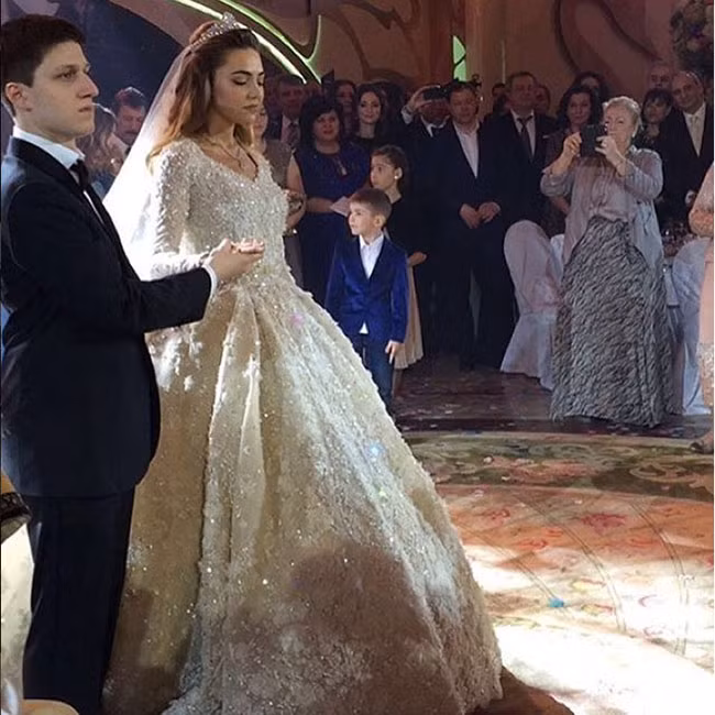 Video: Đám cưới xa hoa nhất hành tinh của con trai tỷ phú Nga ảnh 1