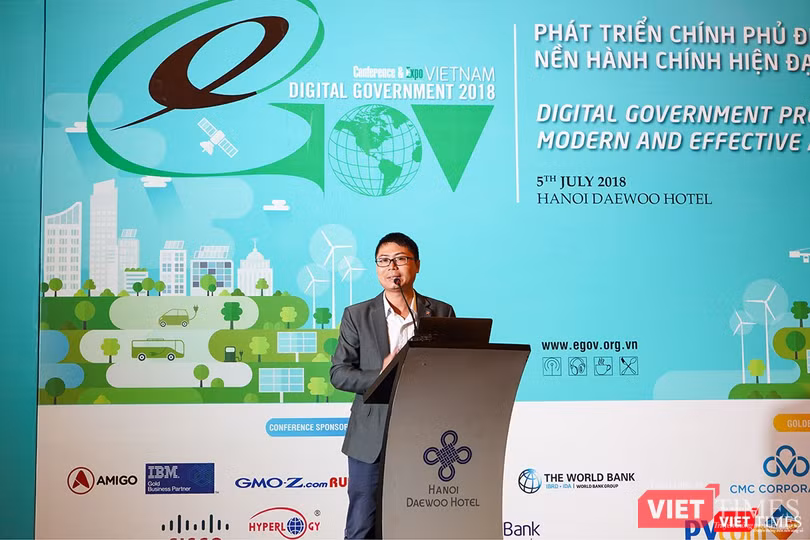 ông Nguyễn Quang Đồng - Viện trưởng Viện nghiên cứu Chính sách và Phát triển công bố chỉ số xếp hạng Chính phủ Điện tử các cơ quan và tỉnh thành (ảnh: Ngô Minh)