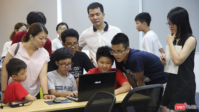 Bất kỳ ai cũng có thể trở thành mục tiêu của hành vi thu thập, tìm kiếm và tiết lộ bất hợp pháp các thông tin cá nhân lên mạng.