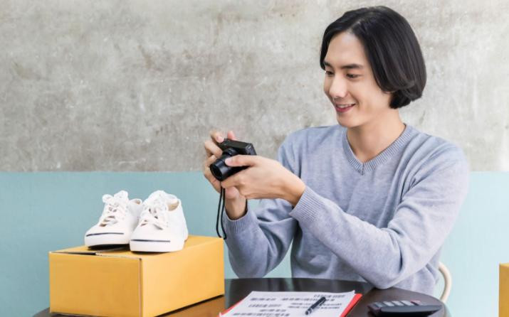 COVID-19 đã thúc đẩy người tiêu dùng ở Đông Nam Á bắt đầu lựa chọn sử dụng các dịch vụ kỹ thuật số như: thanh toán không tiền mặt, đi chợ qua các ứng dụng, mua sắm qua sàn thương mại điện tử,...