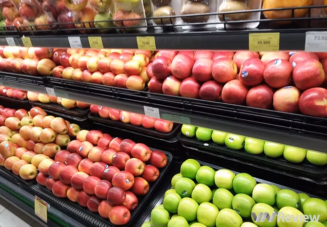 Táo ngoại được nhập ở siêu thị hầu hết đều ghi xuất xứ từ New Zealand hoặc Mỹ.