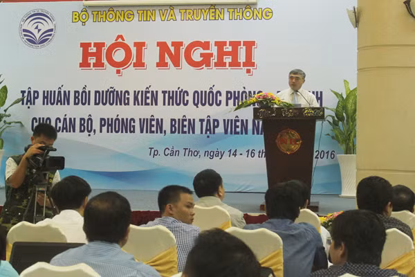 Thứ trưởng Nguyễn Minh Hồng phát biểu tại Hội nghị