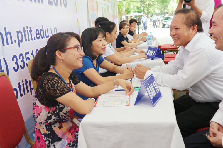 Học viện Công nghệ Bưu chính viễn thông là điểm đến tuyển dụng uy tín của nhiều DN ảnh 1 Học viện Công nghệ Bưu chính viễn thông là điểm đến tuyển dụng uy tín của nhiều DN ảnh 1