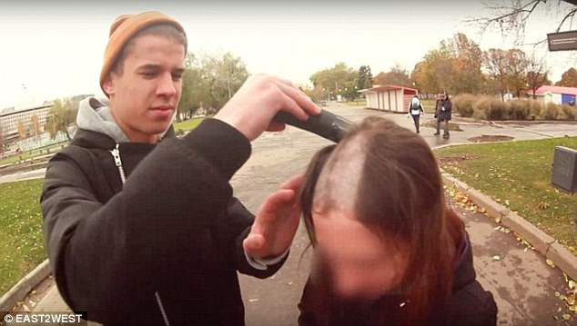 Video: Cháu tỷ phú Nga vung tiền mua tình một đêm với người yêu của bạn ảnh 1