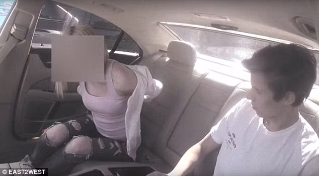 Video: Cháu tỷ phú Nga vung tiền mua tình một đêm với người yêu của bạn ảnh 9