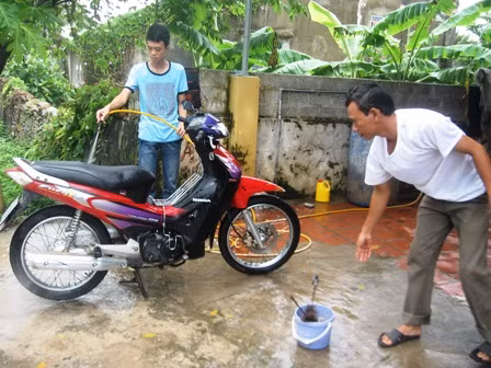 Những lưu ý hữu ích cho bạn khi rửa xe tại nhà.