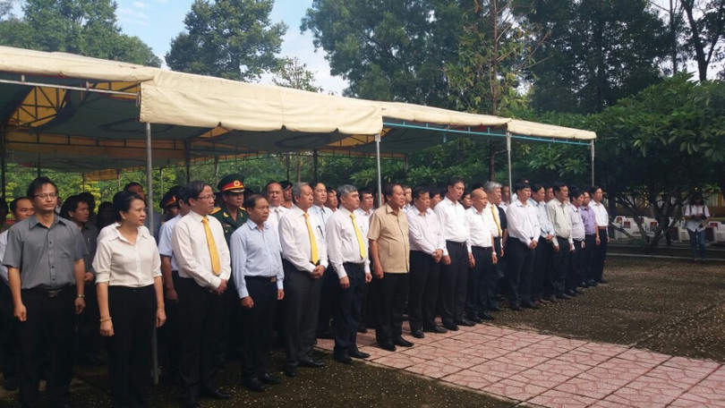 Bộ trưởng Trương Minh Tuấn, Thứ trưởng Nguyễn Minh Hồng, Chủ tịch UBND tỉnh Tây Ninh, ông Phạm Văn Tân và các CBNV Bộ Thông tin và Truyền thông và UBND tỉnh Tây Ninh tham dự