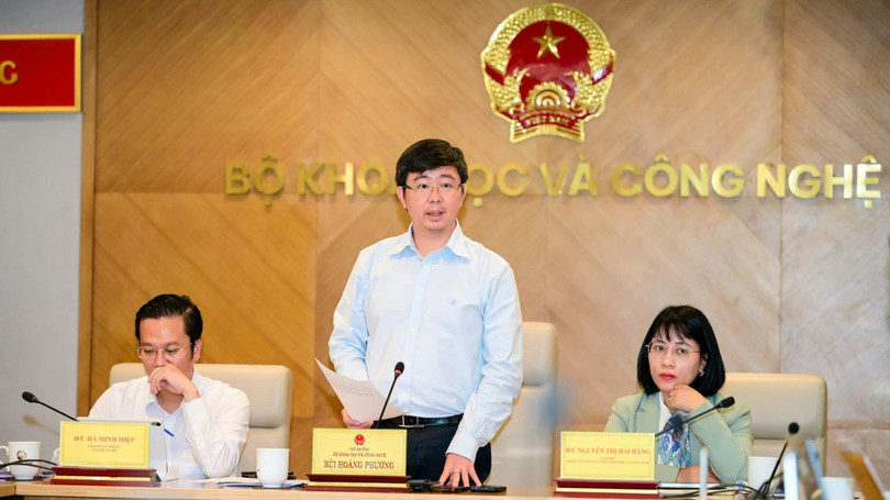 Thứ trưởng Bộ Khoa học và Công nghệ Bùi Hoàng Phương phát biểu tại Họp báo thường kỳ. 