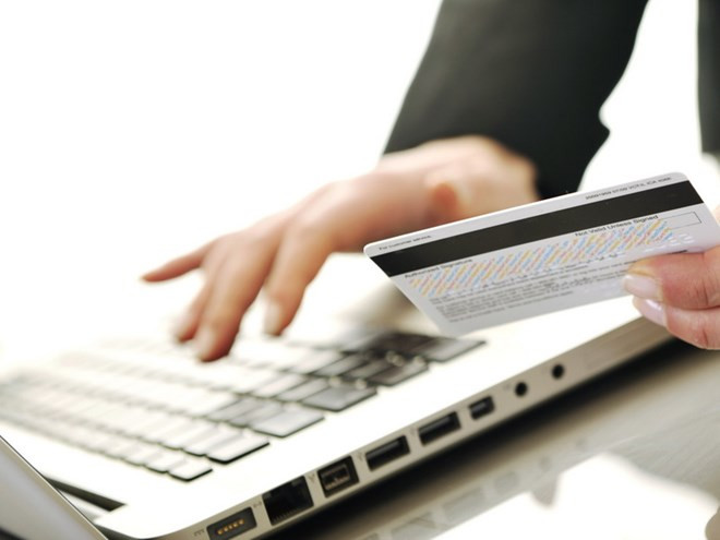 Một trong những cách hữu hiệu để đảm bảo an toàn cho giao dịch trực tuyến là luôn sử dụng mật khẩu mạnh và thường xuyên thay đổi mật khẩu