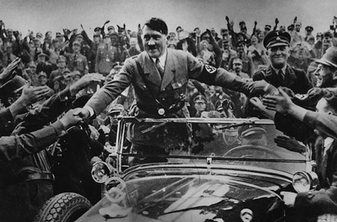 Chỉ trong thời gian ngắn, Hitler đã trở thành thủ tướng Đức, qua đó giúp ông ta hình thành nên Đế chế thứ Ba (Ảnh Thegreateststory) Chỉ trong thời gian ngắn, Hitler đã trở thành thủ tướng Đức, qua đó giúp ông ta hình thành nên Đế chế thứ Ba (Ảnh Thegreateststory)