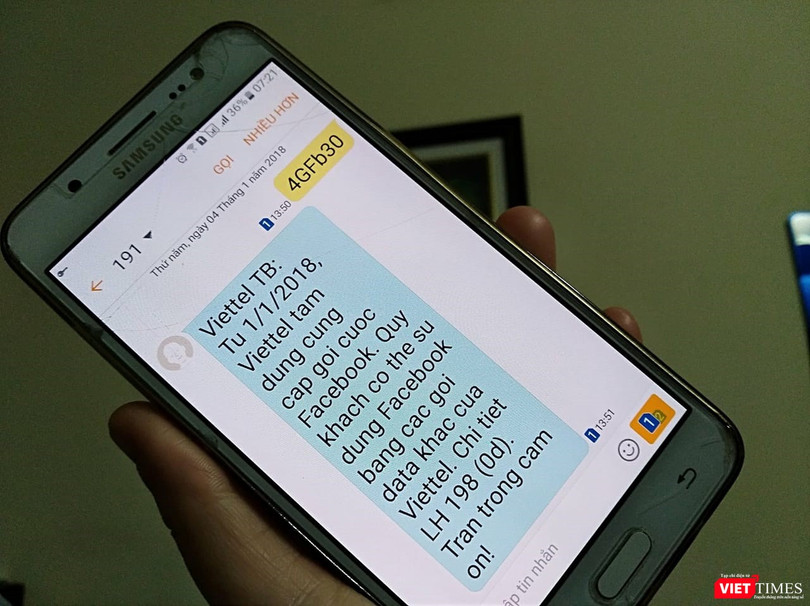 Các nhà mạng đồng loạt ngừng tất cả các dịch vụ này từ ngày 1/1/2018. Ảnh: Anh Lê