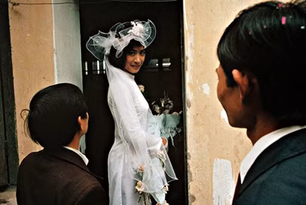 Bồi hồi ngắm lại những tấm ảnh cưới 20 năm có lẻ ảnh 9