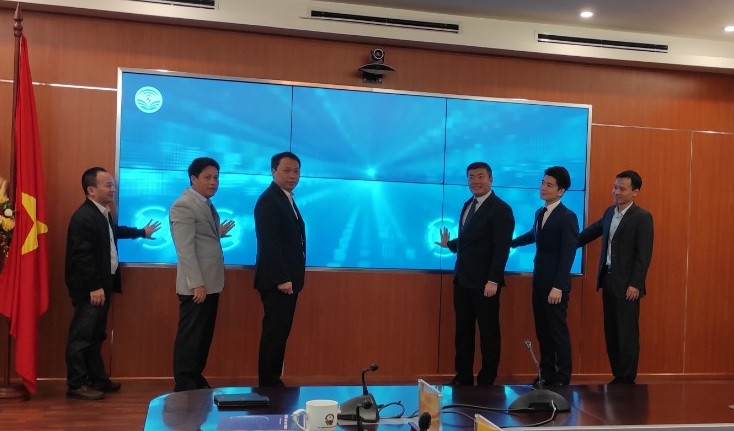 Chính thức bấm nút khai trương ra mắt Nền tảng định danh điện tử VNPT eKYC.