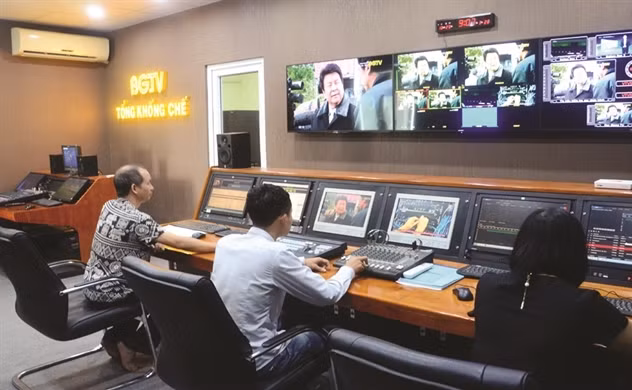 Nhiều chuyên gia lo ngại Dự thảo Nghị định sẽ tạo thêm các gánh nặng về thủ tục hành chính cho doanh nghiệp và là rào cản cho hoạt động đầu tư vào lĩnh vực nội dung số tại Việt Nam. Ảnh minh họa.