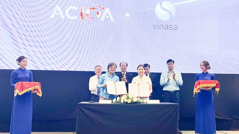 Ký kết giữa VINASA với Hiệp hội CIO Khu vực Đông Nam Á (ACIOA) tại buổi lễ