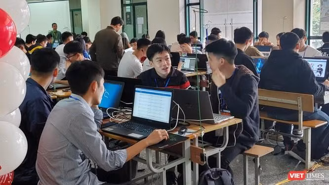 Ngoài các đội Việt Nam, vòng Chung kết còn có sự tham dự của các đội chơi đến từ Hàn Quốc, Singapore, Ấn Độ,…