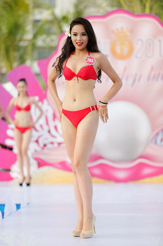 Hình ảnh Hoa hậu Kỳ Duyên khi còn là thí sinh tham gia cuộc thi Hoa hậu Việt Nam 2014.