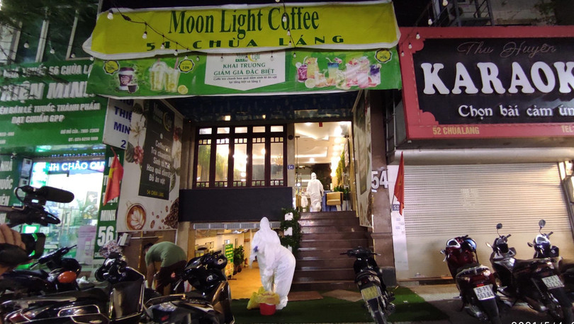 Quán karaoke Moonlight - 54 Chùa Láng, nơi bác sĩ mắc COVID-19 đã tới hát vào tối muộn ngày 29/4.