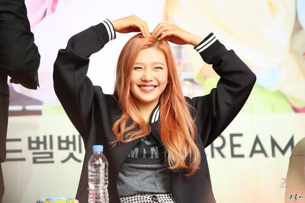 Top 15 đôi mắt "biết cười" của các mỹ nhân xứ Kim chi ảnh 34 Top 15 đôi mắt "biết cười" của các mỹ nhân xứ Kim chi ảnh 34