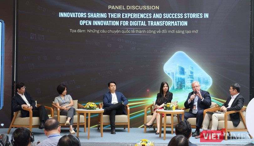 vt_doi moi sang tao mo.JPG