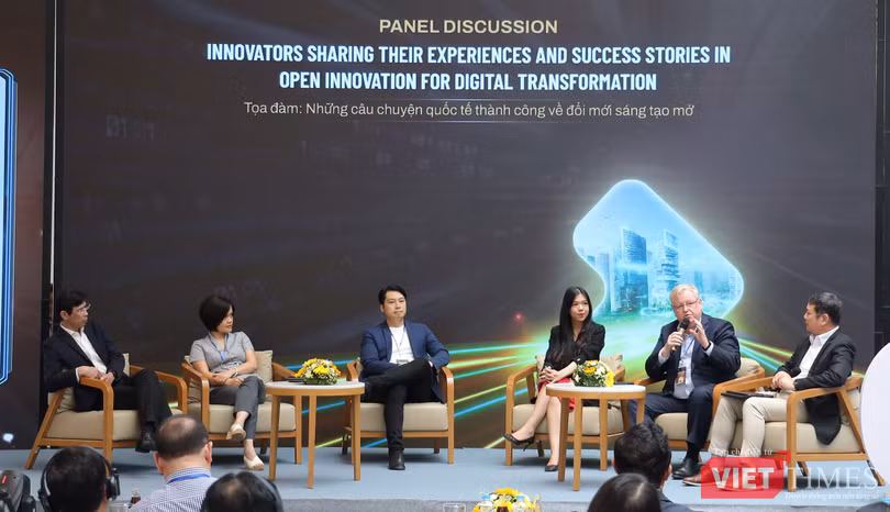 vt_doi moi sang tao mo.JPG